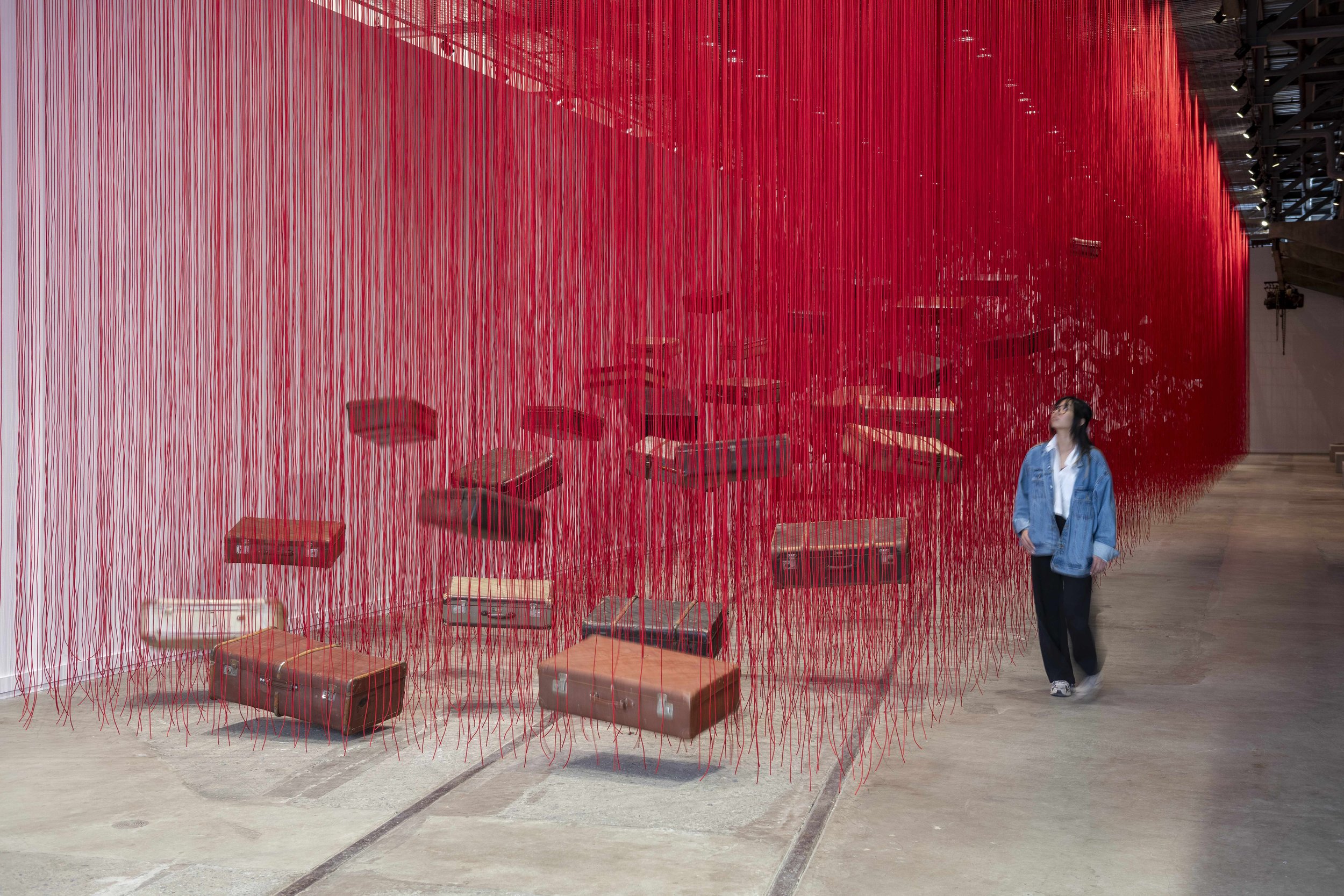 CHIHARU SHIOTA–塩田千春